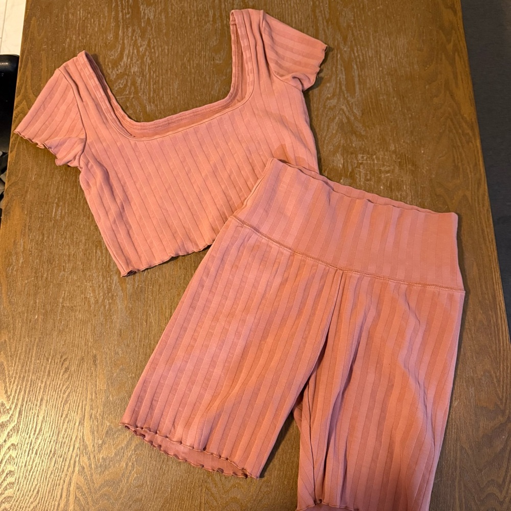 Aerie offline 2 piece set small/medium